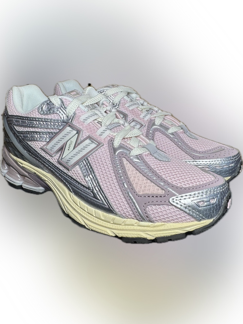 New Balance 1906R Pink Silver